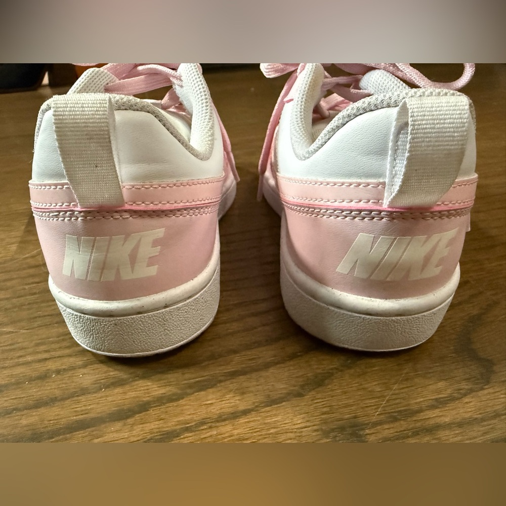 Nike Court Borough Low Recraft Sneakers in Pink and White SZ 5.5 Like New! - Picture 3 of 7